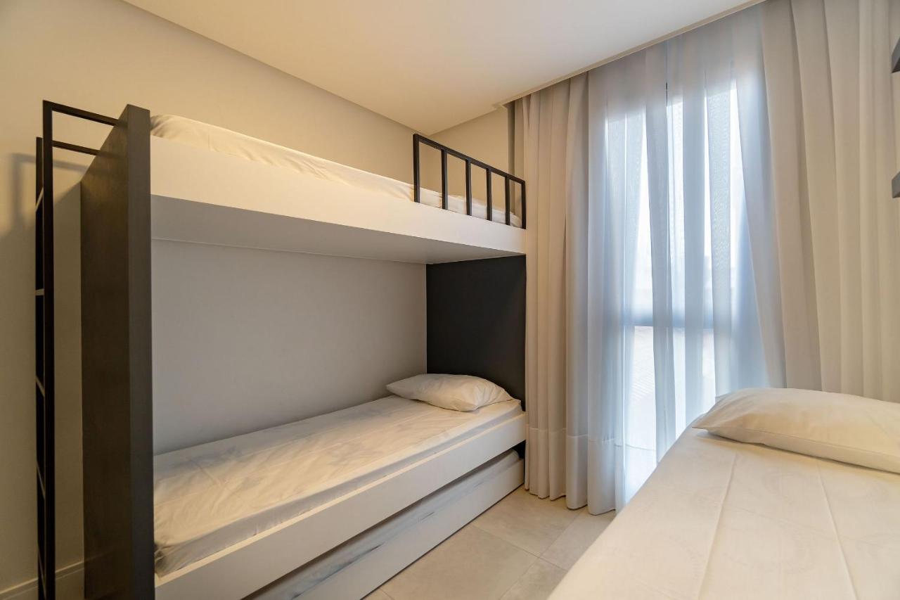 Porto Madero - Apartamento Alto Padrao Em Condo Com Piscina Bombinhas Exteriör bild